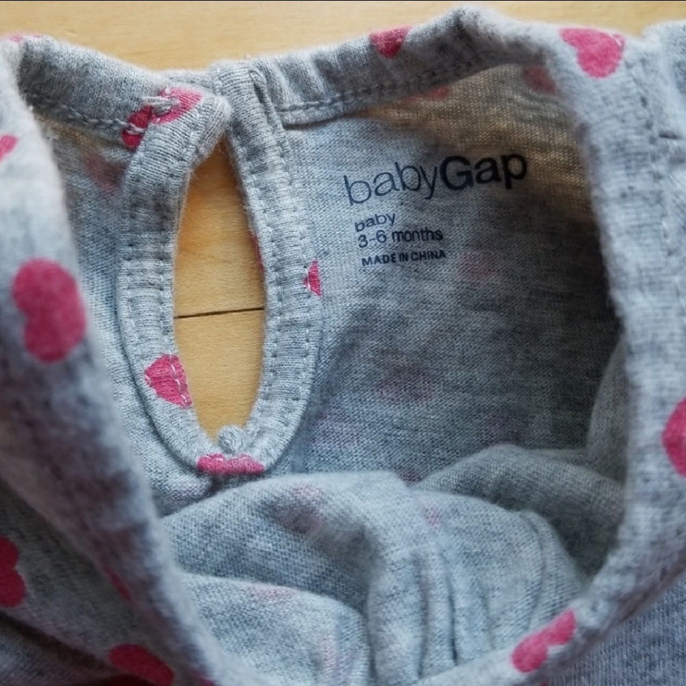 3/$10 GAP Heart Ruffle Dress - Picture 3 of 7